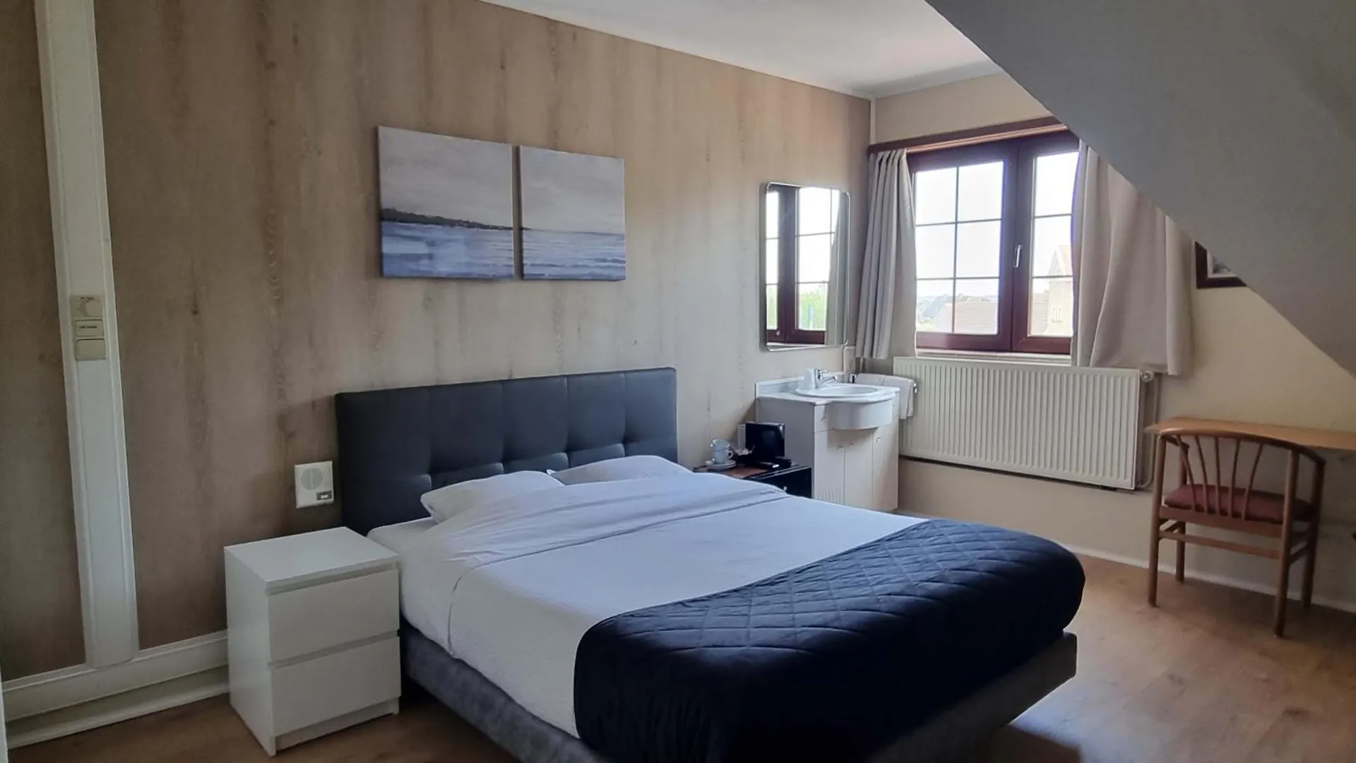 Hotel Westendia And Free Parking Top Breakfast Westende